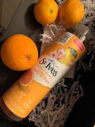 ST IVES ENERGIZING BODY WASH CITRUS & CHERRY BLOSSOM 650ML